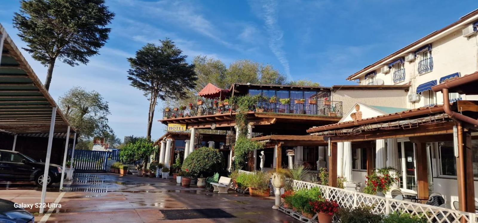 Hotel Chopin Fiumicino Buitenkant foto