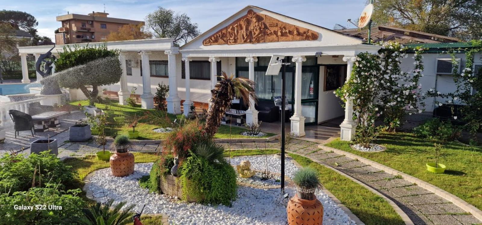 Hotel Chopin Fiumicino Buitenkant foto