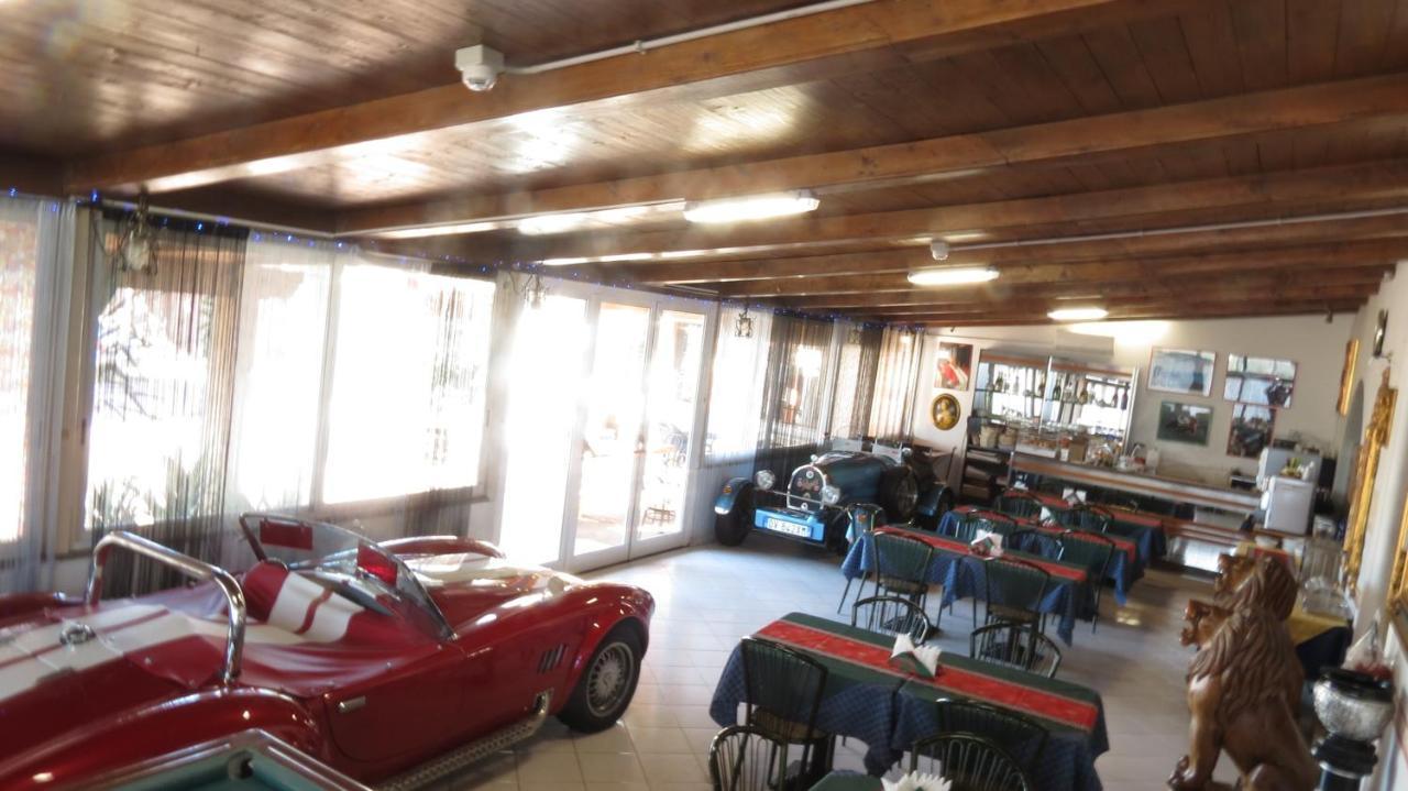 Hotel Chopin Fiumicino Buitenkant foto