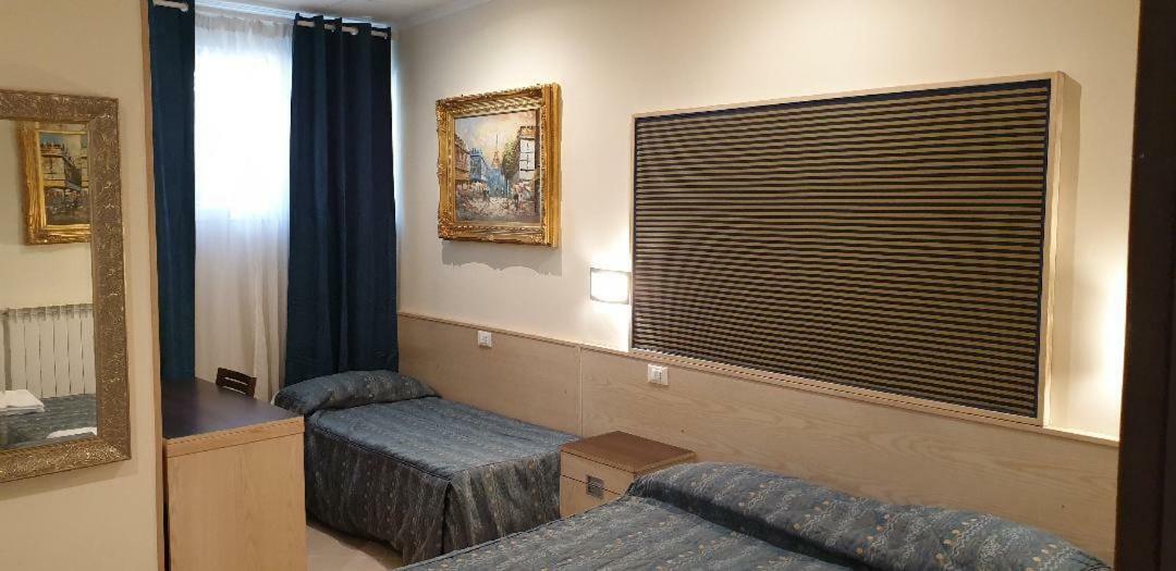 Hotel Chopin Fiumicino Buitenkant foto